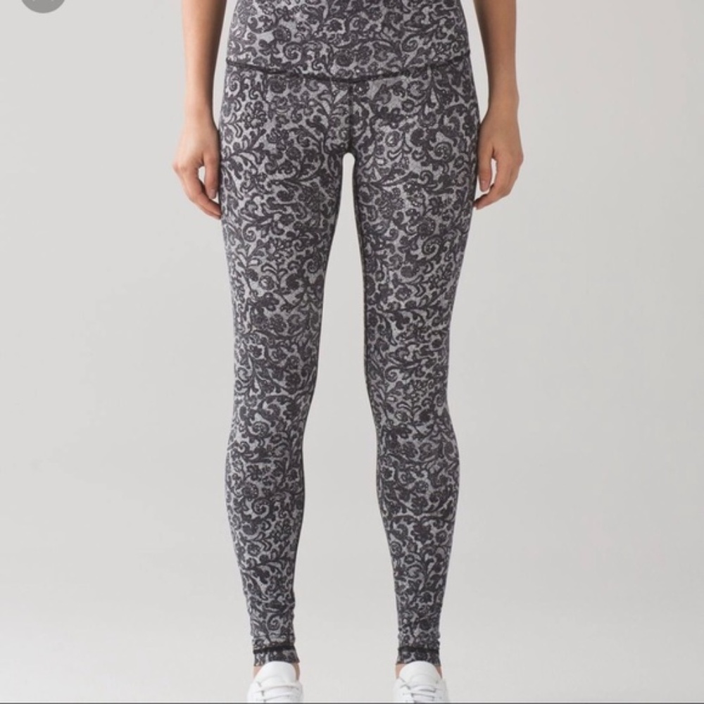 COPY - Lululemon Wunder Under Mini Cinder Lace Pr…